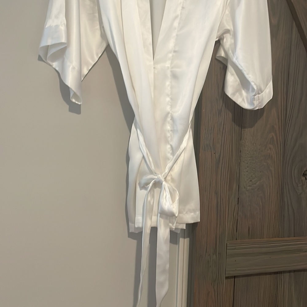 Victoria’s Secret Bride robe - Picture 6 of 8